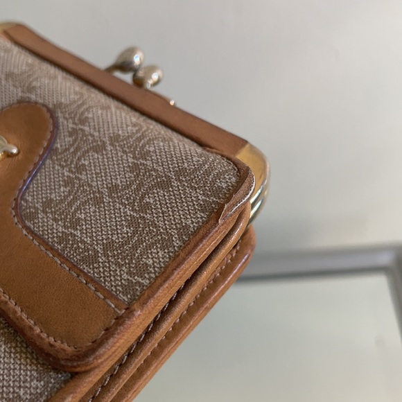 VINTAGE Celine Macadam Short Wallet  Made in Italy - Picture 13 of 14